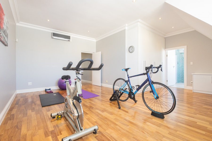7 Bedroom Property for Sale in Flamingo Vlei Western Cape